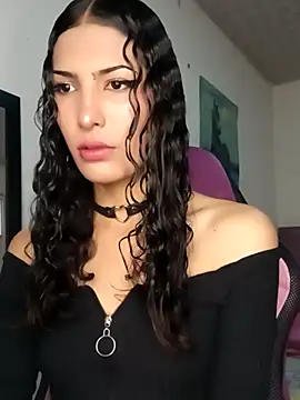 Snapshot of Lanna_hott_ chatting on 02/21/26, 12:28 Lanna hott online show from 02/21/26, 12:28