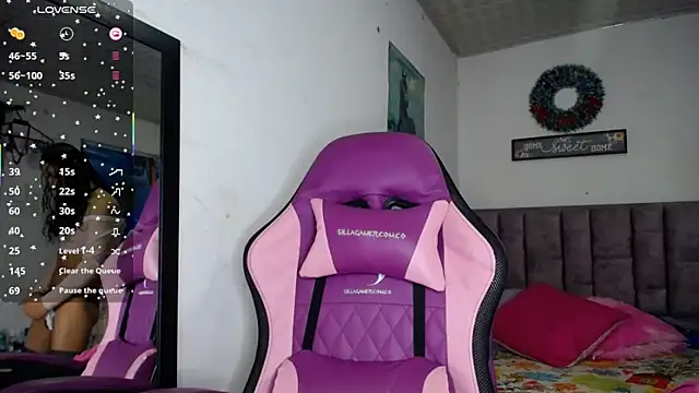 Snapshot of Lanna_hott_ chatting on 04/25/26, 11:13 Lanna hott online show from 04/25/26, 11:13