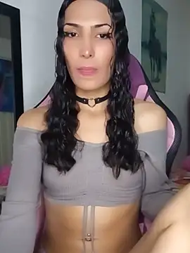 Snapshot of Lanna_hott_ chatting on 05/16/26, 07:56 Lanna hott online show from 05/16/26, 07:56