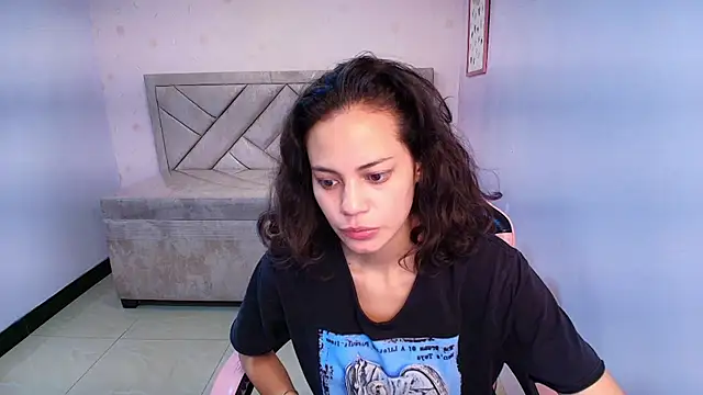 Snapshot of Tyna_ch chatting on 03/01/25, 09:59 Tyna ch online show from 03/01/25, 09:59