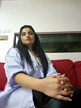 Snapshot of JennaPrice chatting on 03/24/26, 05:40 JennaPrice online show from 03/24/26, 05:40