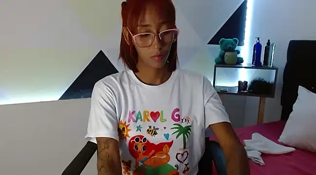 ZashaRomero online show from 02/12/25, 10:26