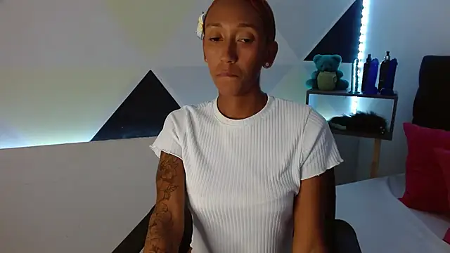 ZashaRomero online show from 02/25/25, 06:31