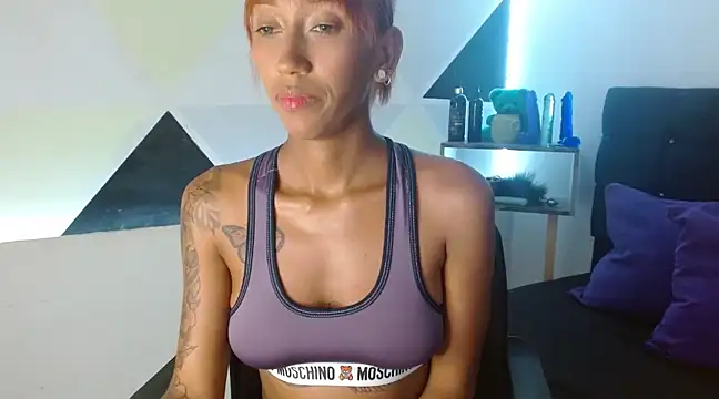 ZashaRomero online show from 03/08/25, 09:51