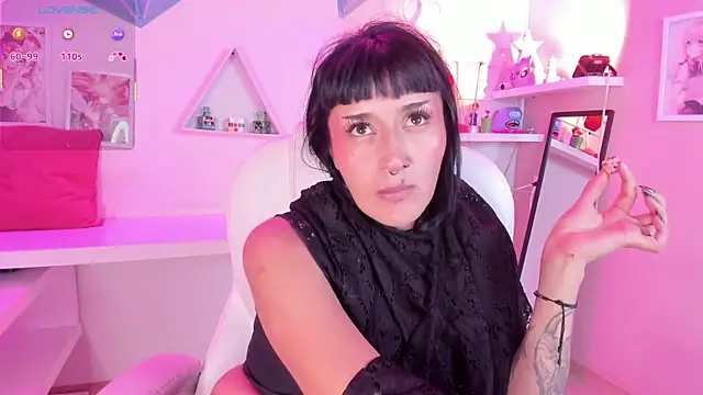 Snapshot of Valkiria_ponce chatting on 05/02/26, 05:34 Valkiria ponce online show from 05/02/26, 05:34
