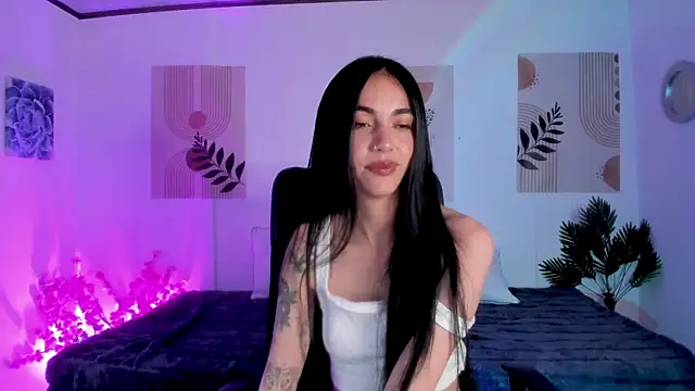 Snapshot of samy_lewis chatting on 09/13/25, 02:11 samy lewis online show from 09/13/25, 02:11