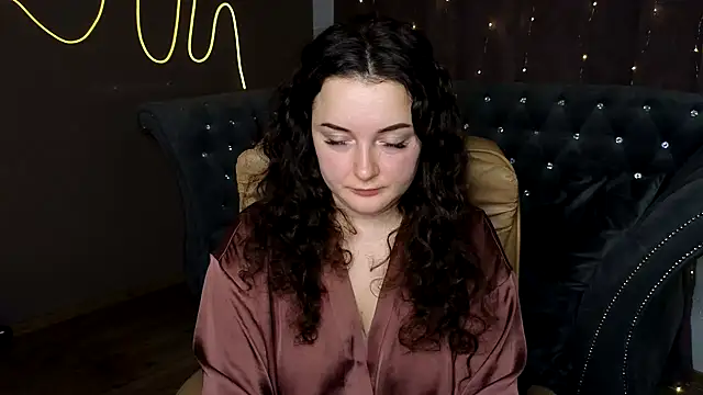 GloriNichols online show from 01/12/25, 01:27