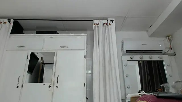 Snapshot of marcella6 chatting on 01/30/25, 02:04 marcella6 online show from 01/30/25, 02:04