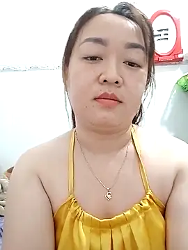 VyOanh2K online show from 03/11/25, 05:02