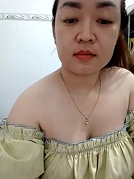 VyOanh2K online show from 03/13/25, 07:06