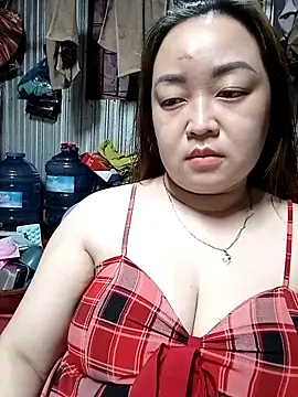 VyOanh2K online show from 09/18/25, 02:19