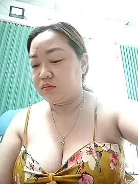 VyOanh2K online show from 09/29/25, 04:06