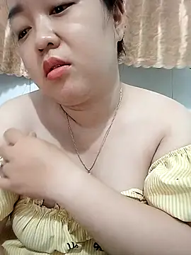 VyOanh2K online show from 10/08/25, 09:18