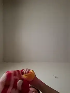 Snapshot of Susu204 chatting on 12/05/24, 04:53 Susu204 online show from 12/05/24, 04:53