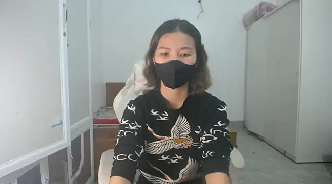 Snapshot of Susu204 chatting on 12/23/24, 05:17 Susu204 online show from 12/23/24, 05:17