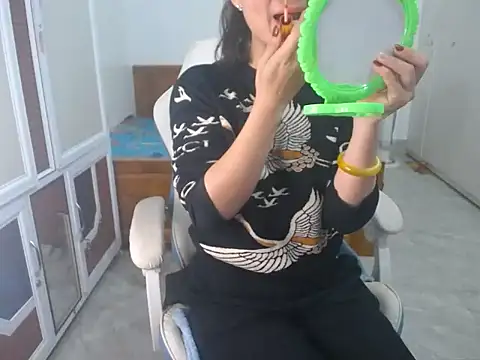 Snapshot of Susu204 chatting on 02/09/25, 06:22 Susu204 online show from 02/09/25, 06:22