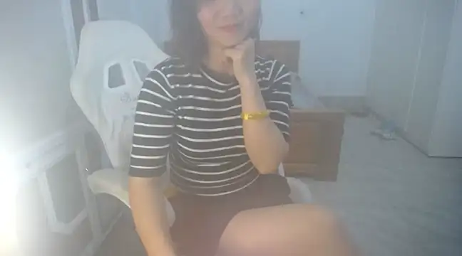 Snapshot of Susu204 chatting on 03/02/25, 05:23 Susu204 online show from 03/02/25, 05:23