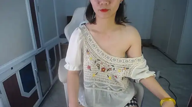 Snapshot of Susu204 chatting on 03/19/25, 01:18 Susu204 online show from 03/19/25, 01:18