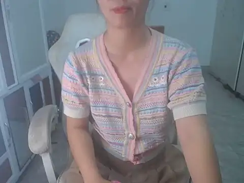 Snapshot of Susu204 chatting on 09/17/25, 01:24 Susu204 online show from 09/17/25, 01:24