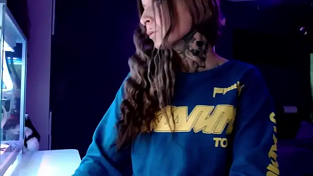 InesGold online show from 01/28/25, 08:14