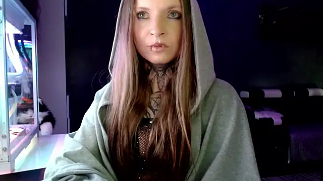 InesGold online show from 02/27/25, 10:15