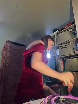 GraceTorrez online show from 02/12/25, 01:06