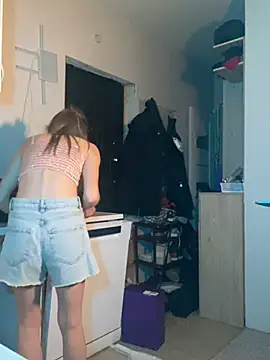 GraceTorrez online show from 02/17/25, 01:53