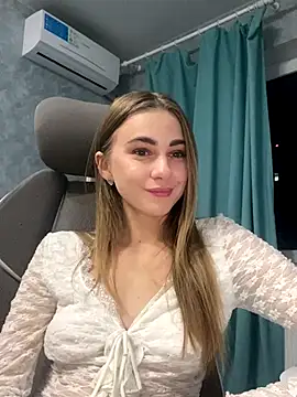 GraceTorrez online show from 11/13/25, 04:06