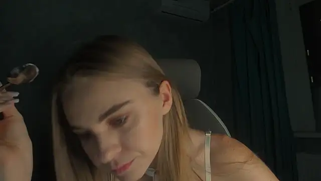 GraceTorrez online show from 12/02/25, 04:46