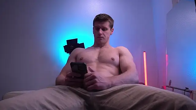 Snapshot of Bruno_Banani chatting on 11/06/25, 01:34 Bruno Banani online show from 11/06/25, 01:34