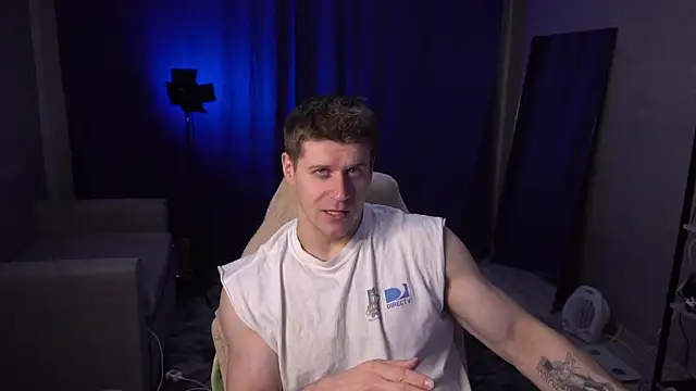 Snapshot of Bruno_Banani chatting on 11/30/25, 05:06 Bruno Banani online show from 11/30/25, 05:06