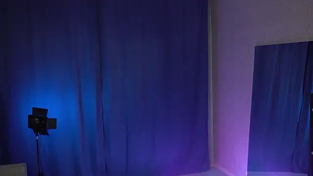 Snapshot of Bruno_Banani chatting on 01/16/26, 08:02 Bruno Banani online show from 01/16/26, 08:02