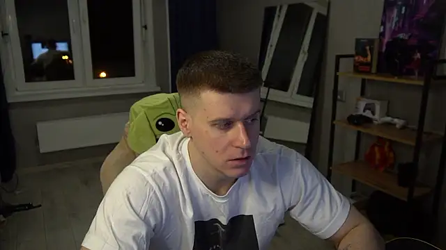 Snapshot of Bruno_Banani chatting on 03/17/26, 05:27 Bruno Banani online show from 03/17/26, 05:27