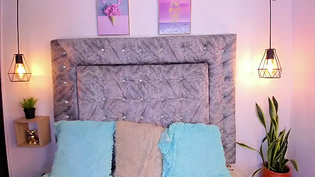 Snapshot of sweet_abby1 chatting on 09/13/25, 12:27 sweet abby1 online show from 09/13/25, 12:27