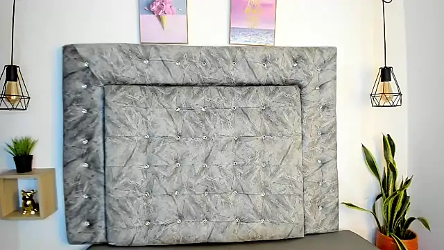 Snapshot of sweet_abby1 chatting on 09/28/25, 12:21 sweet abby1 online show from 09/28/25, 12:21