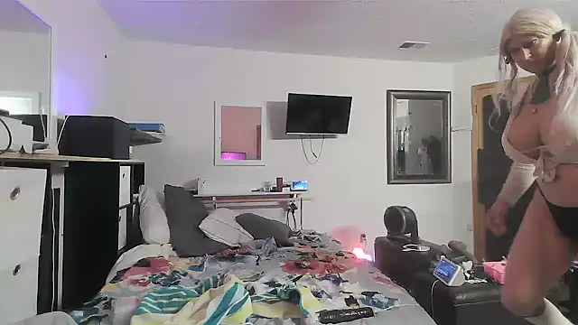 sissytrapdolly24 online show from 03/25/26, 09:26