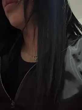 Sara luna  online show from 03/03/25, 04:56