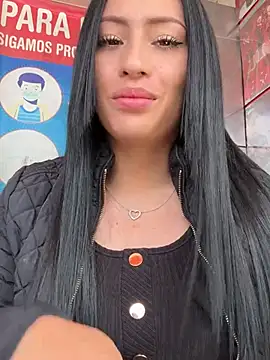 Sara luna  online show from 03/21/25, 03:46