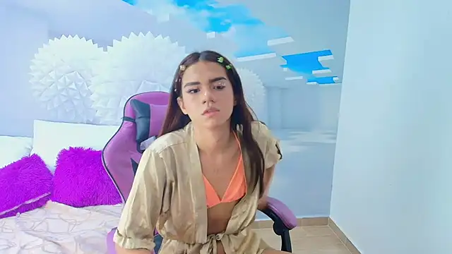 Snapshot of DEMI_LEED chatting on 03/21/25, 02:29 DEMI LEED online show from 03/21/25, 02:29