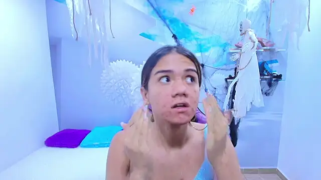 Snapshot of DEMI_LEED chatting on 10/29/25, 11:34 DEMI LEED online show from 10/29/25, 11:34