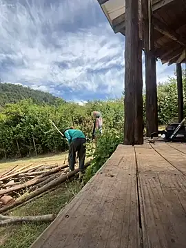 Snapshot of sammoura01 chatting on 01/09/25, 03:01 sammoura01 online show from 01/09/25, 03:01