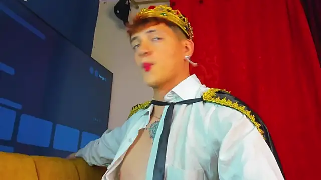 GabyThoms online show from 11/01/25, 03:52