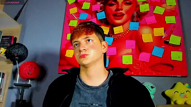 Snapshot of GabyThoms chatting on 04/15/26, 04:30 GabyThoms online show from 04/15/26, 04:30