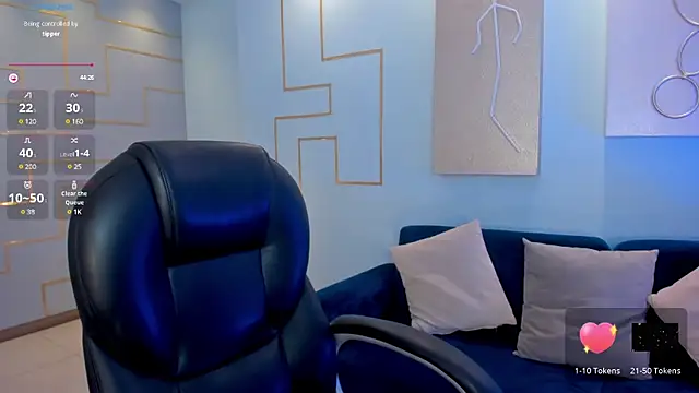 Snapshot of HannahJamesX chatting on 02/04/25, 10:02 HannahJamesX online show from 02/04/25, 10:02