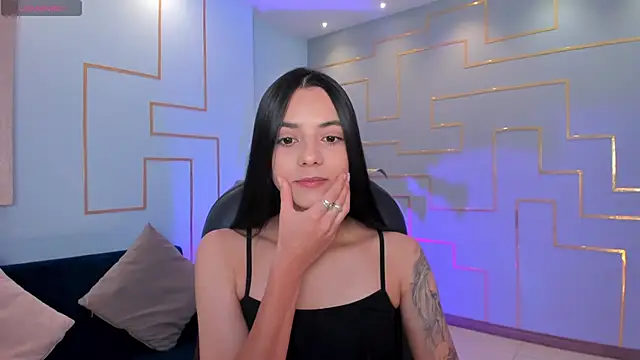 Snapshot of HannahJamesX chatting on 02/08/25, 06:55 HannahJamesX online show from 02/08/25, 06:55