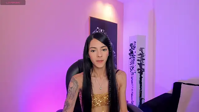 Snapshot of HannahJamesX chatting on 07/03/26, 12:55 HannahJamesX online show from 07/03/26, 12:55