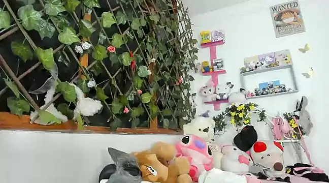 LunaDeCristall online show from 01/28/25, 05:43