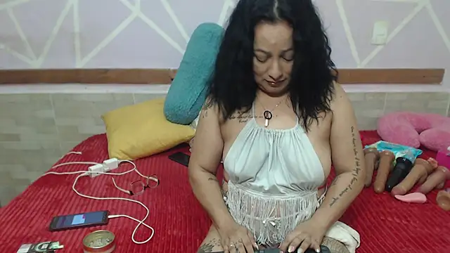 Lena lawson online show from 04/12/26, 08:14