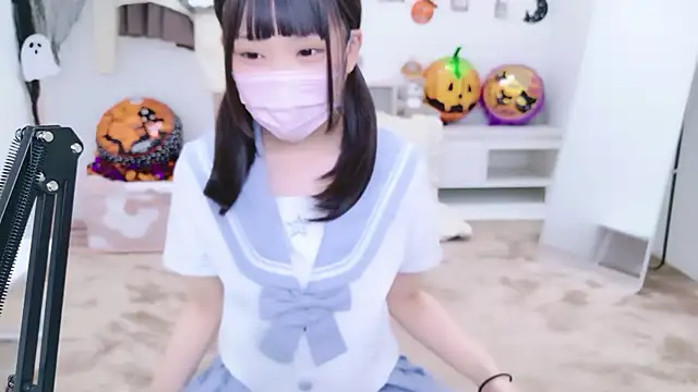 x-naru-x online show from 10/27/25, 04:00