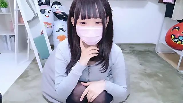 x-naru-x online show from 10/28/25, 02:09